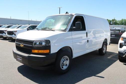 Summit White 2026 Chevrolet Express 2500 Work Van