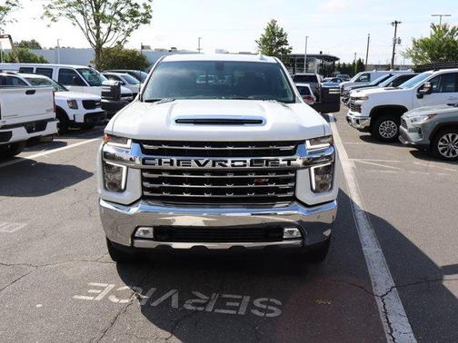 Summit White 2022 Chevrolet Silverado 2500 LTZ