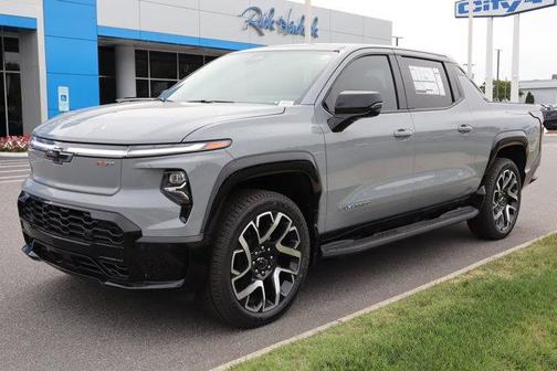 2025 Chevrolet Silverado EV RST