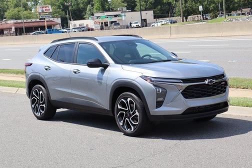 Sterling Gray Metallic 2026 Chevrolet Trax 2RS
