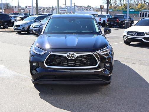 2021 Toyota Highlander LE