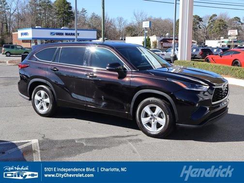 2021 Toyota Highlander LE