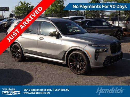 Pure 2025 BMW X7 M60i