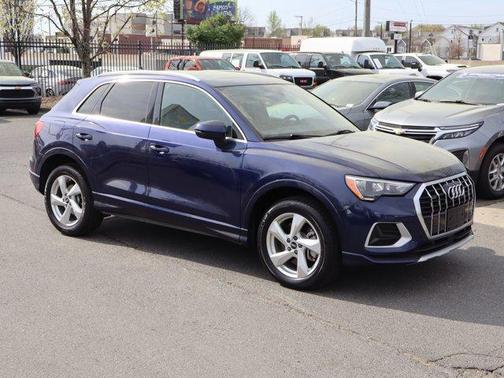 Navarra Blue Metallic 2021 Audi Q3 40 Premium