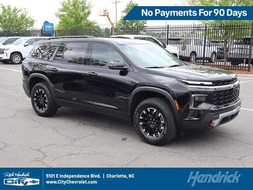 Mosaic Black Metallic 2025 Chevrolet Traverse Z71