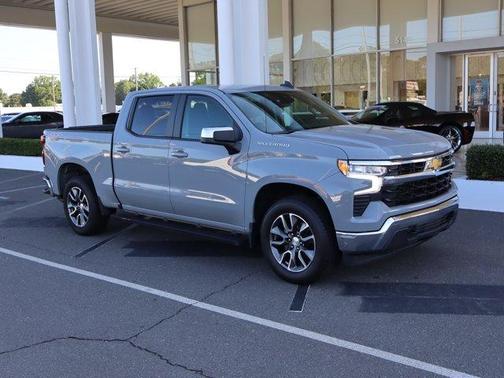 Slate Gray Metallic 2024 Chevrolet Silverado 1500 LT