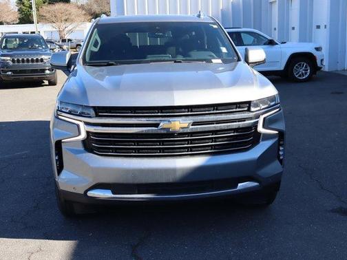 2024 Chevrolet Suburban LT