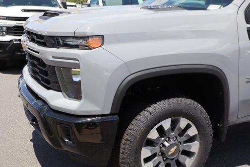 2025 Chevrolet Silverado 2500 Custom