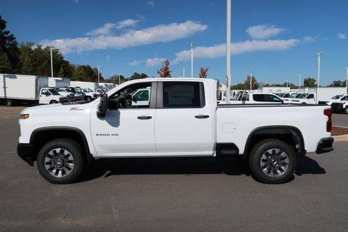 2026 Chevrolet Silverado 2500 Custom