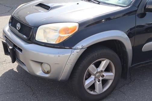 2005 Toyota RAV4 Base