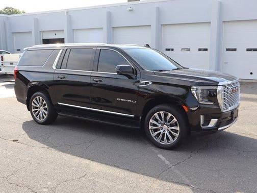 Onyx Black 2022 GMC Yukon XL Denali