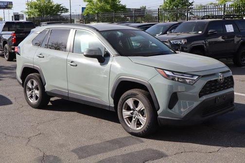 2022 Toyota RAV4 XLE