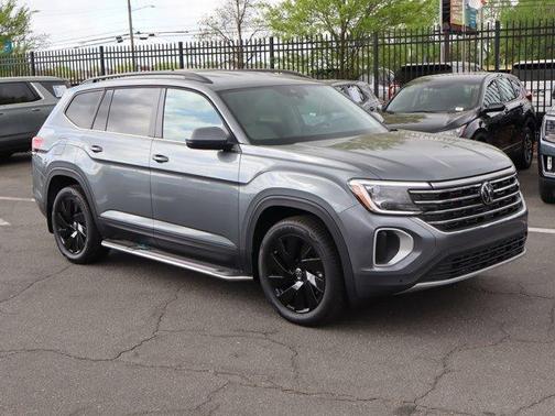 2024 Volkswagen Atlas 2.0T SE