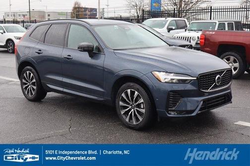 2025 Volvo XC60 B5 Plus