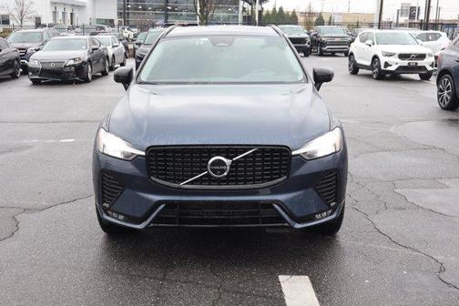 2025 Volvo XC60 B5 Plus