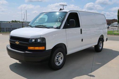 Summit White 2026 Chevrolet Express 2500 Work Van