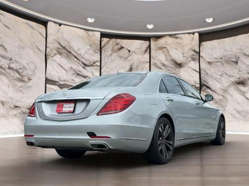 2016 Mercedes-Benz S-Class S 550 Sedan 4D