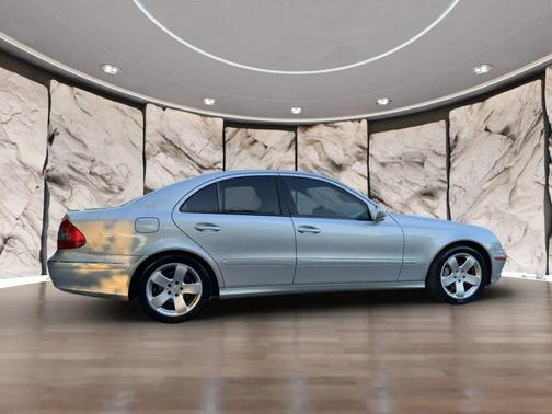 2007 Mercedes-Benz E-Class E 550 Sedan 4D