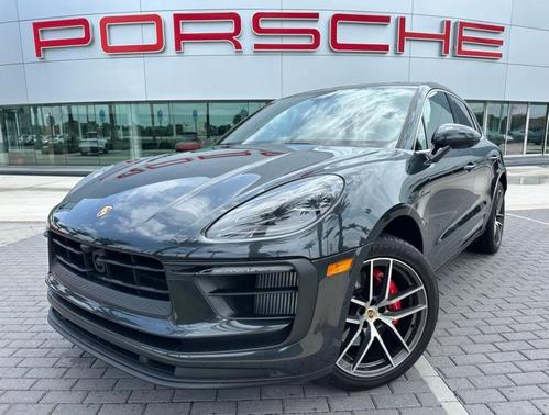 Volcano Grey Metallic 2023 Porsche Macan S