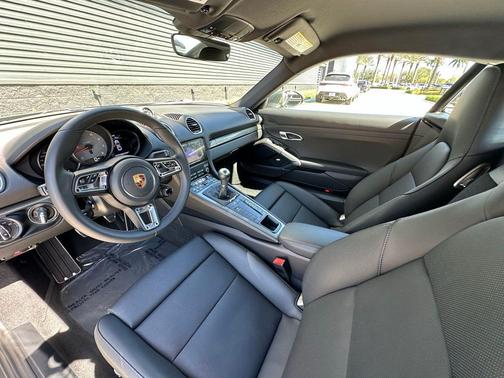 2025 Porsche 718 Cayman S