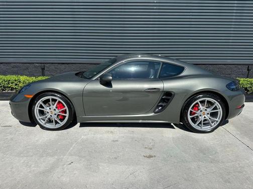 2025 Porsche 718 Cayman S