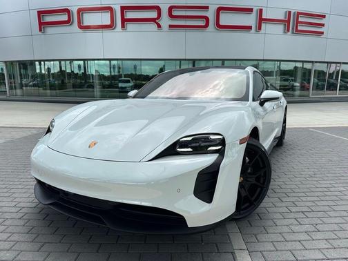 2024 Porsche Taycan GTS