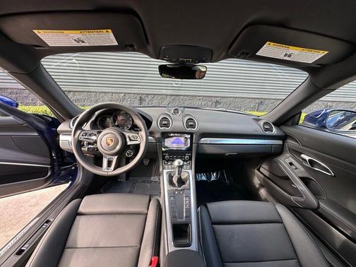 2025 Porsche 718 Cayman Base