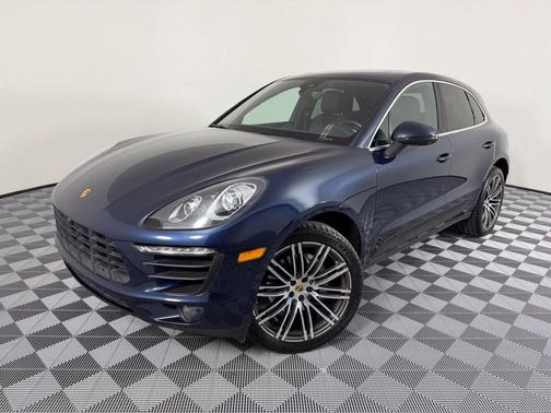 Blue 2018 Porsche Macan S