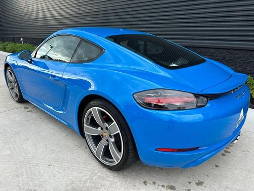 2025 Porsche 718 Cayman S