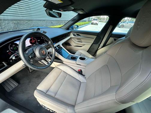 2025 Porsche Taycan Base