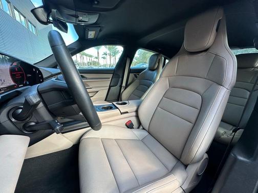 2025 Porsche Taycan Base