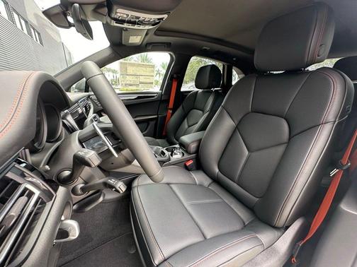 2024 Porsche Macan
