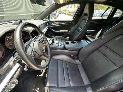 Silver Metallic 2023 Porsche Panamera