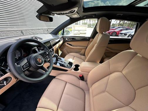 Dolomite Silver Metallic 2026 Porsche Macan S