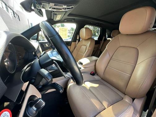 2022 Porsche Cayenne