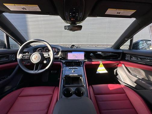 2026 Porsche Panamera Base