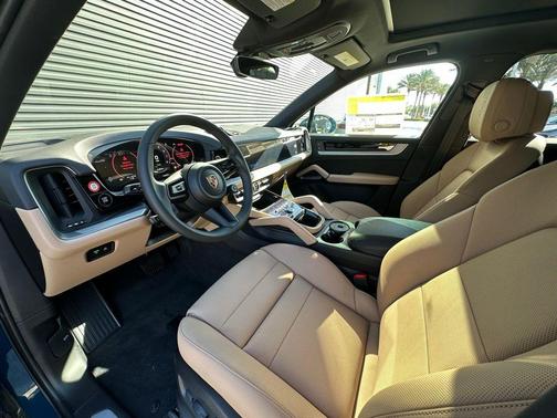 2025 Porsche Cayenne E-Hybrid AWD