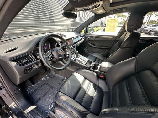 2023 Porsche Macan