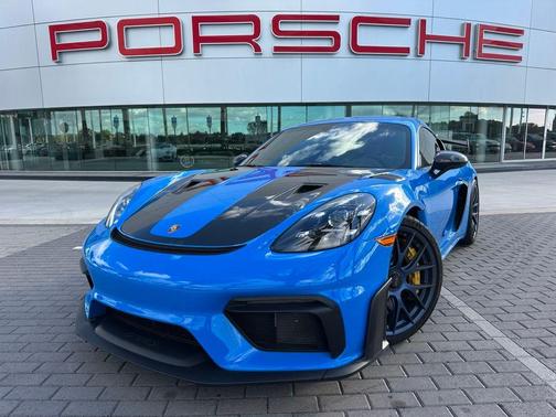 2025 Porsche 718 Cayman GT4 RS