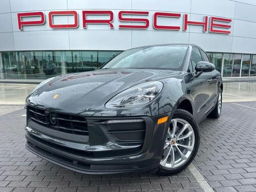 Volcano Gray Metallic 2026 Porsche Macan