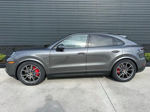 2026 Porsche Cayenne S