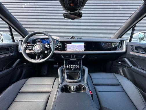 2026 Porsche Cayenne AWD