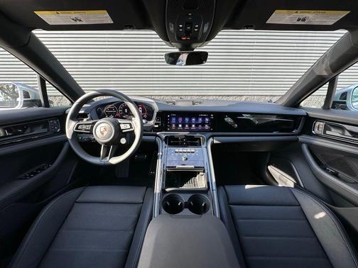 2026 Porsche Panamera Base