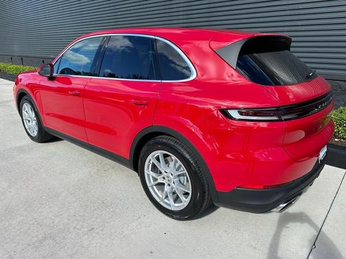 2026 Porsche Cayenne Base