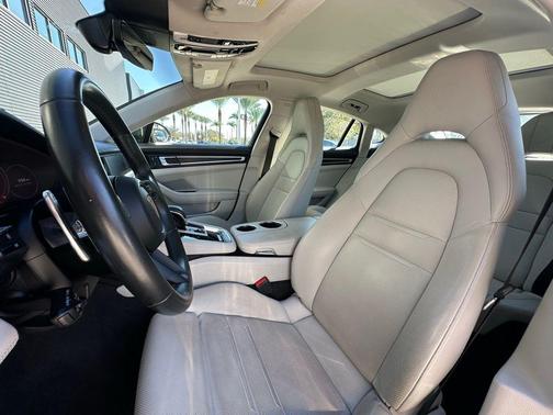 2023 Porsche Panamera Platinum Edition