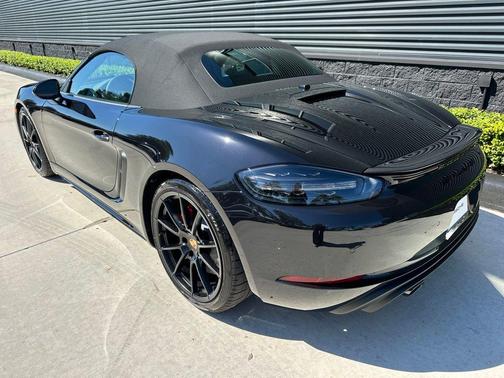 2025 Porsche 718 Boxster GTS 4.0