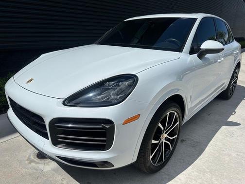 2023 Porsche Cayenne S