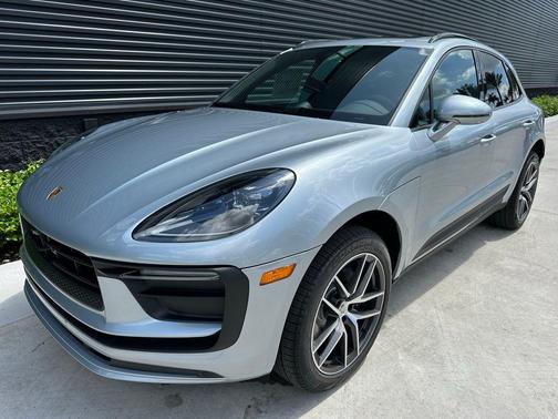 2025 Porsche Macan
