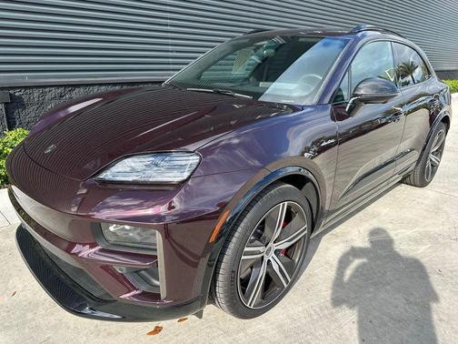 2024 Porsche Macan Electric Turbo