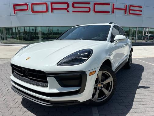 White 2024 Porsche Macan